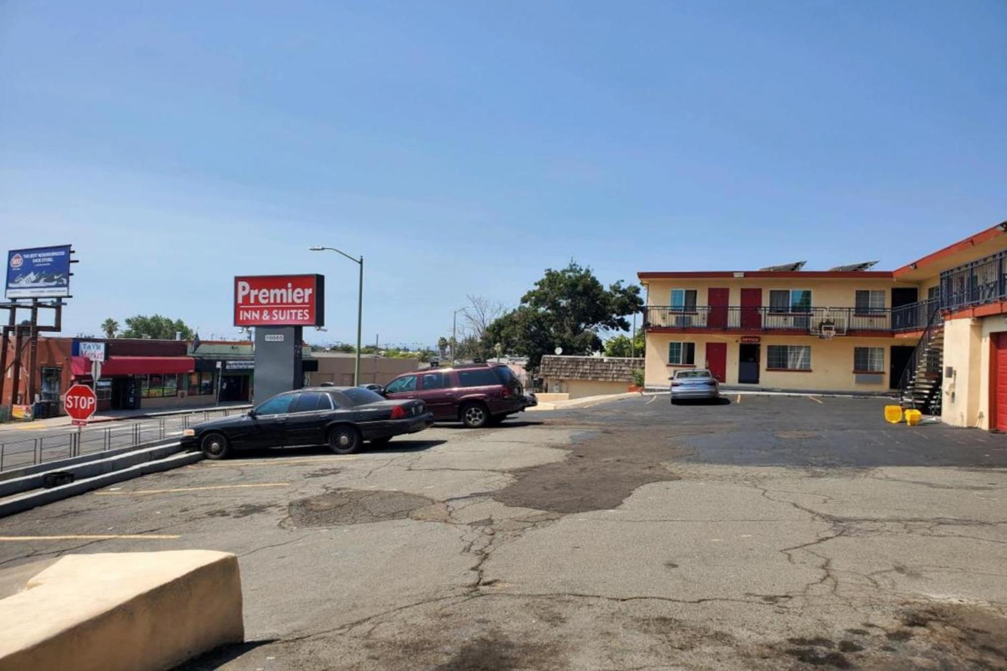 Premier Inn & Suites -Listing Partner Oakland Exterior photo
